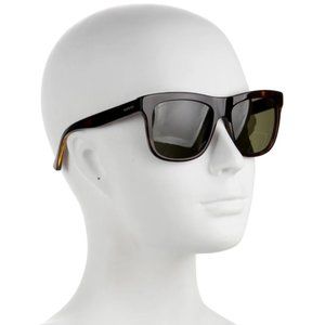 GUCCI Wayfarer Tinted Sunglasses